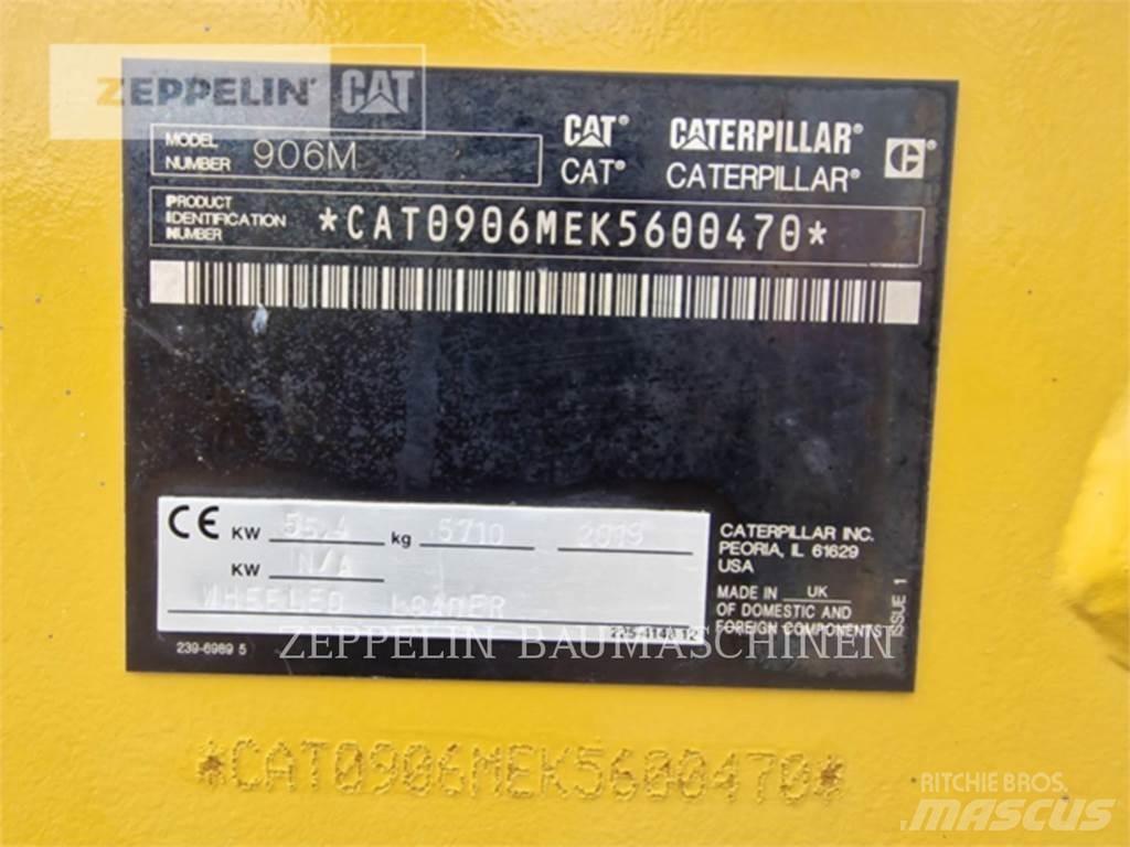 CAT 906M Колесни товарачи