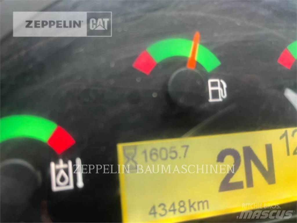 CAT 907M Колесни товарачи