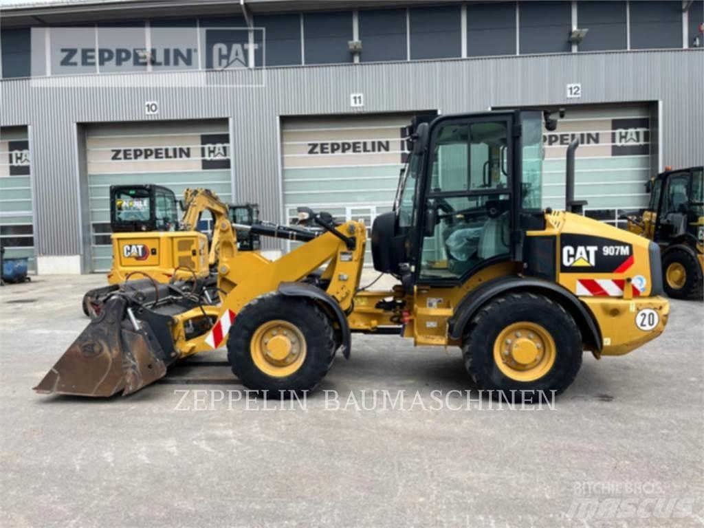 CAT 907M Колесни товарачи