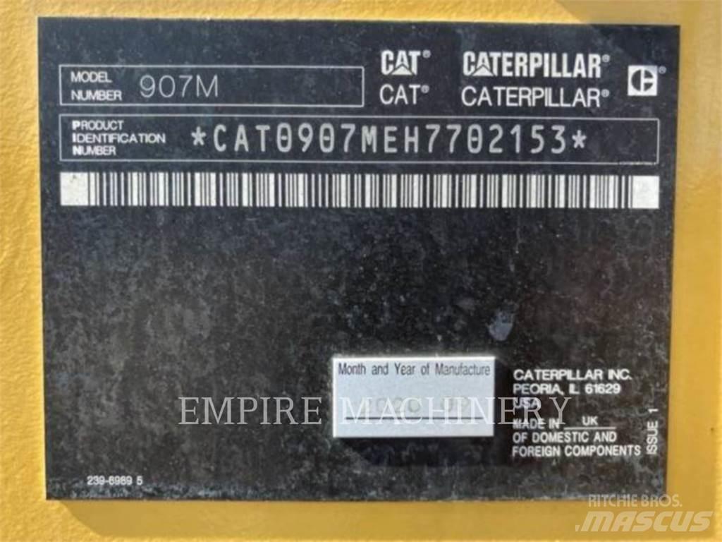 CAT 907M Колесни товарачи