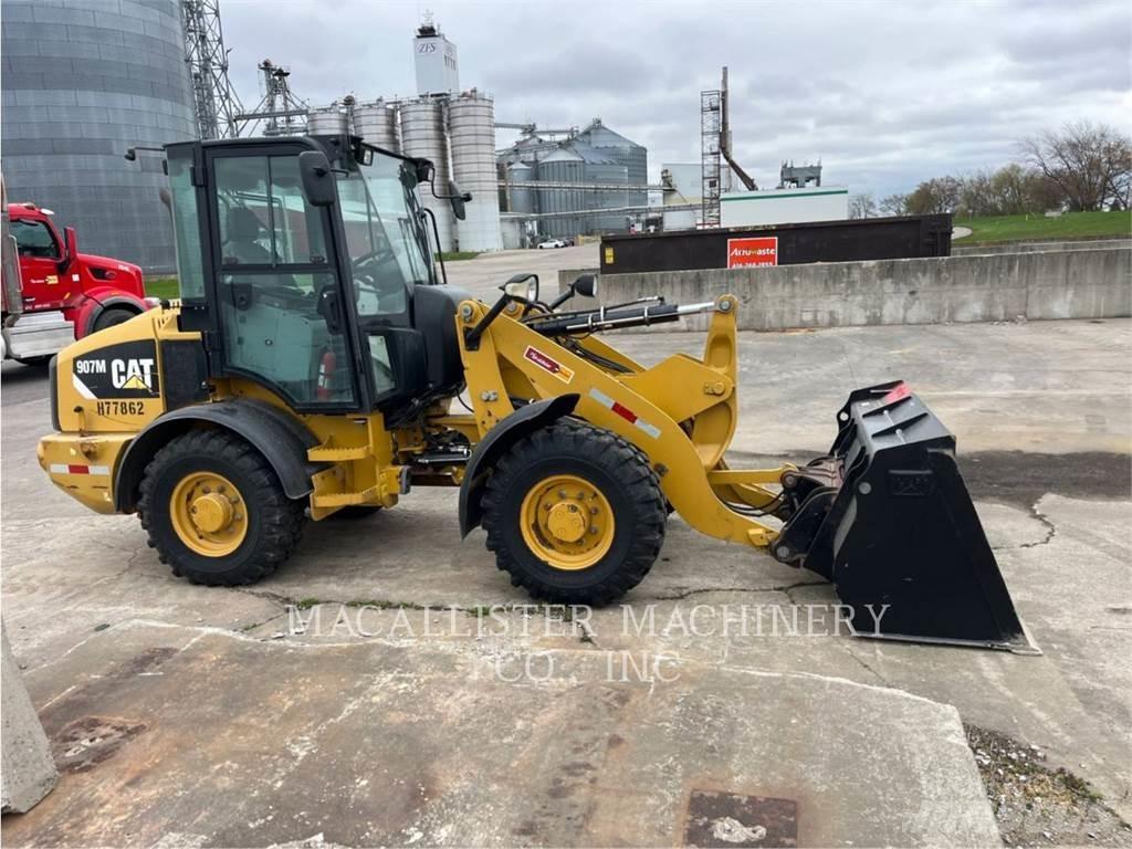 CAT 907M Колесни товарачи