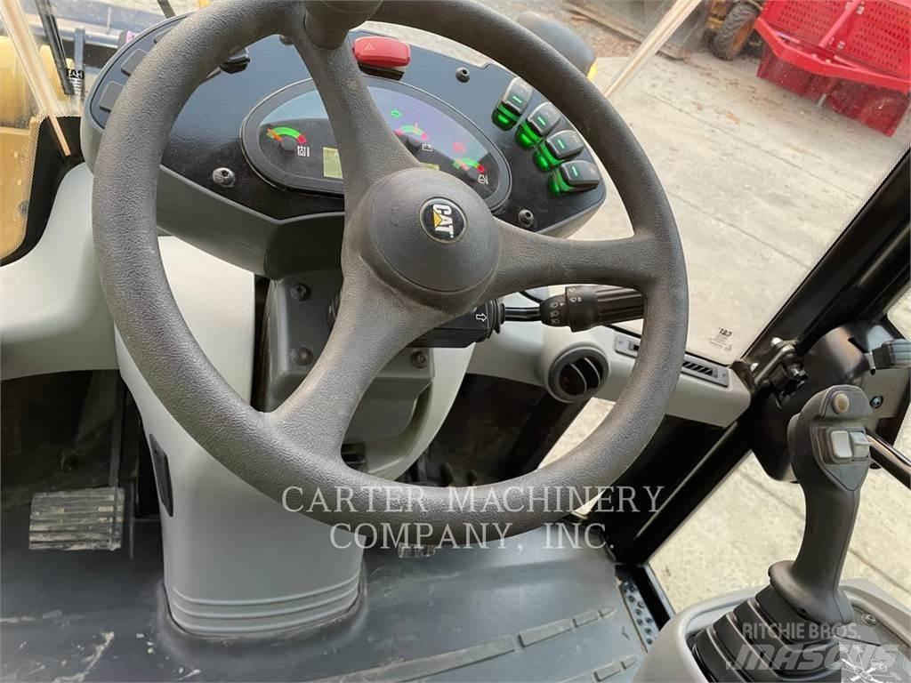 CAT 908 Колесни товарачи
