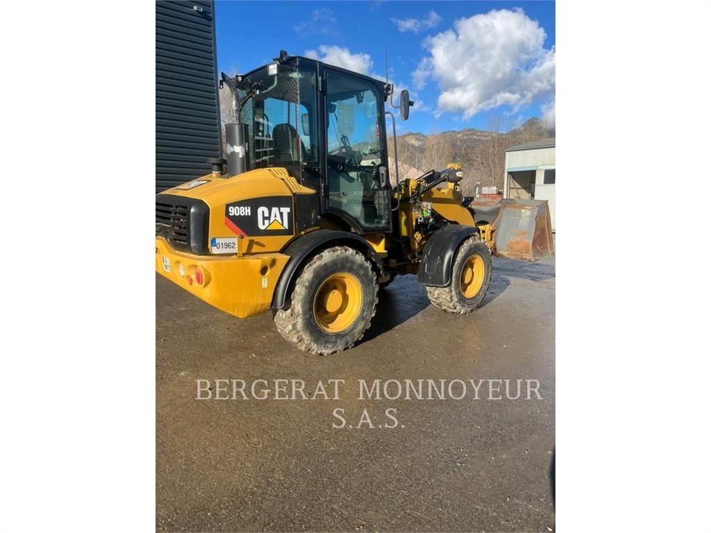 CAT 908 Колесни товарачи