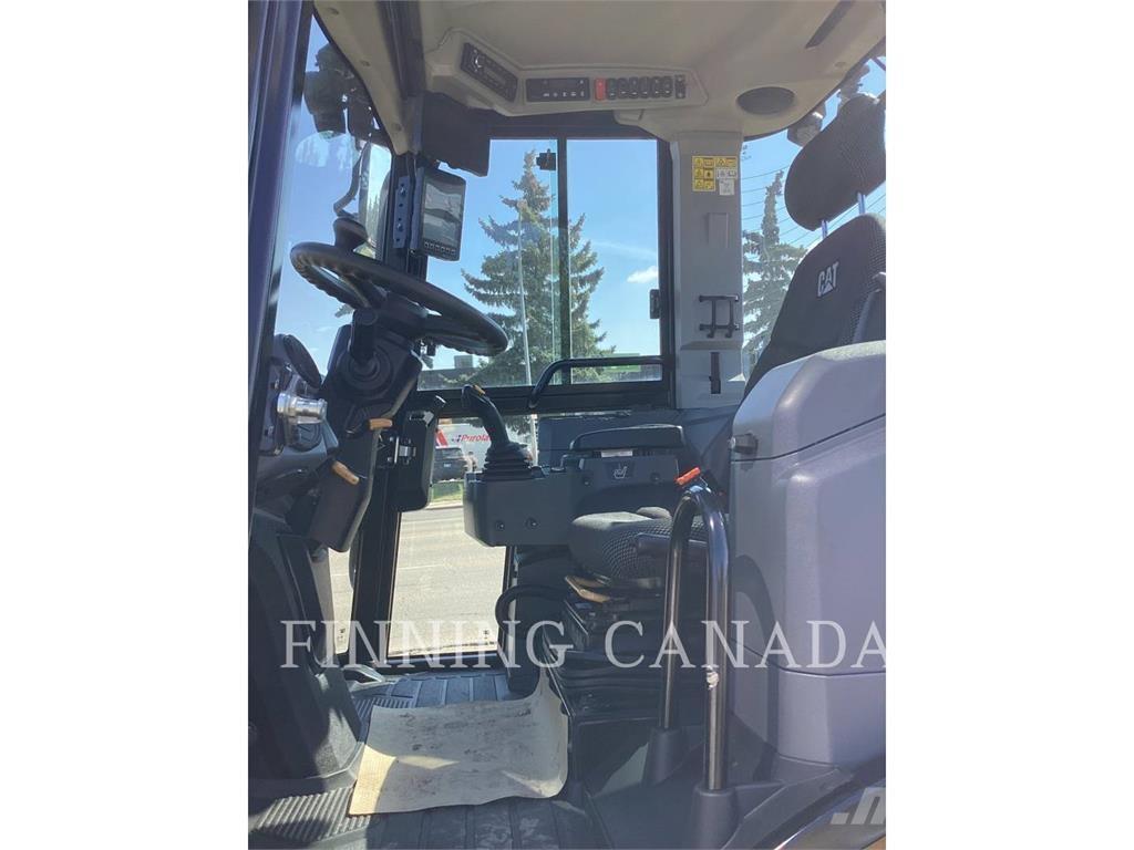 CAT 908 Колесни товарачи