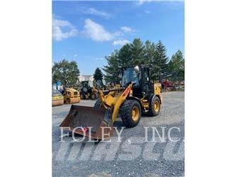 CAT 908-14 Колесни товарачи