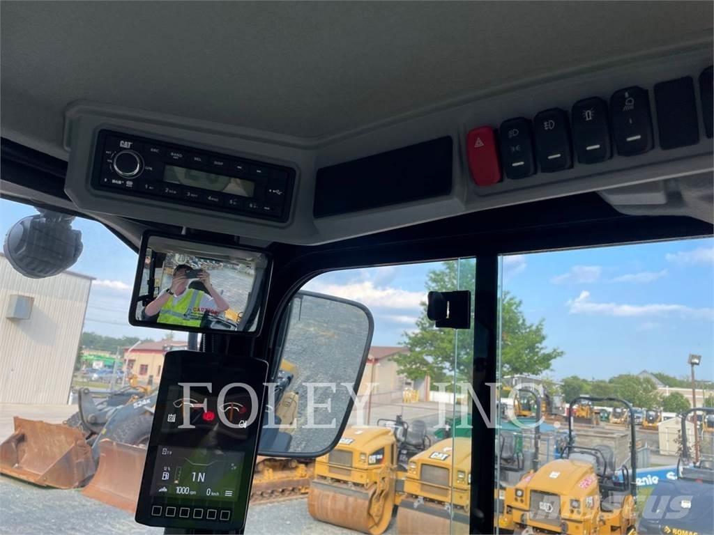CAT 908-14 Колесни товарачи