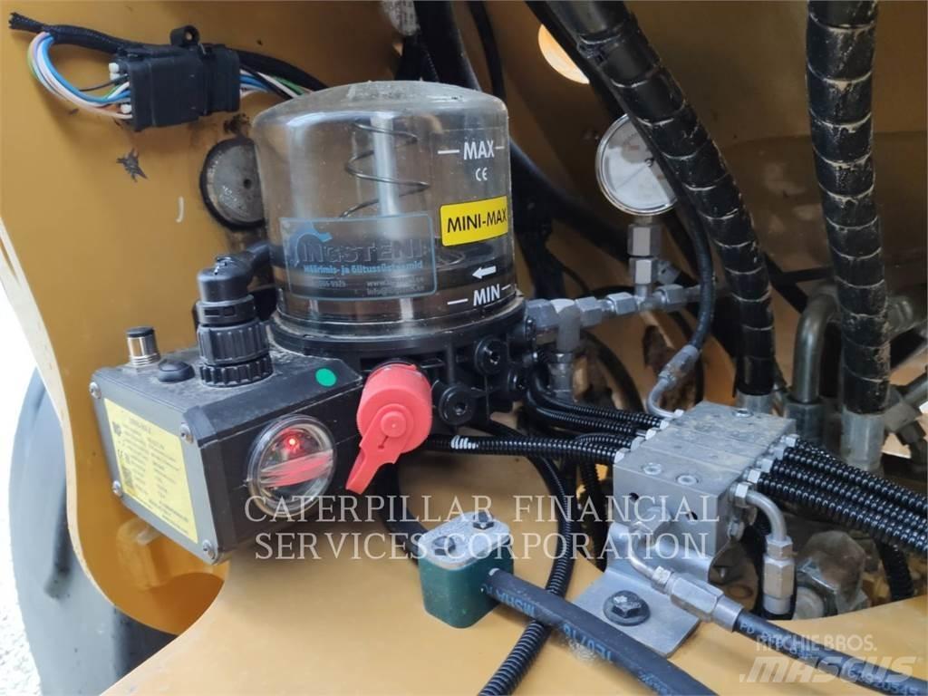 CAT 908-14 Колесни товарачи