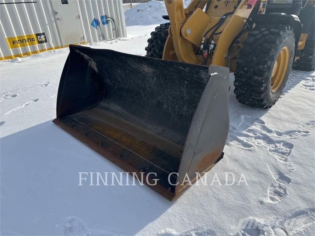 CAT 908-14 Колесни товарачи