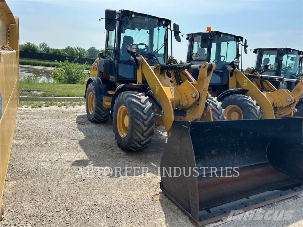 CAT 908-14 Колесни товарачи
