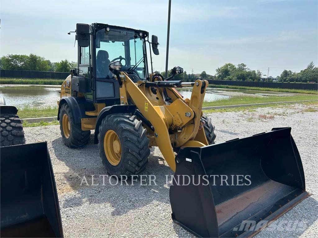 CAT 908-14 Колесни товарачи
