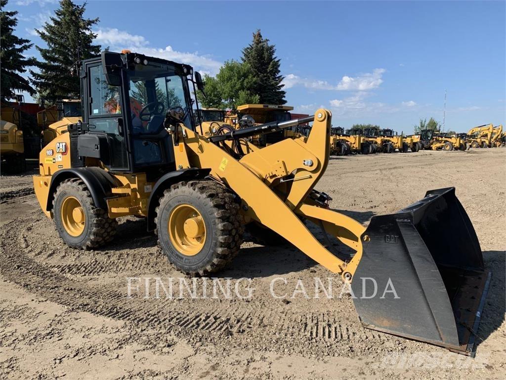 CAT 908-14 Колесни товарачи