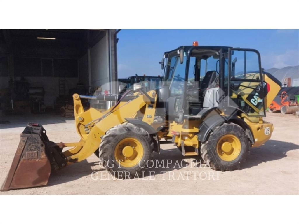 CAT 908 M Колесни товарачи