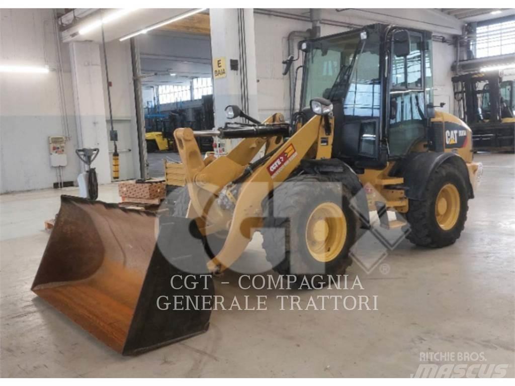 CAT 908 M Колесни товарачи