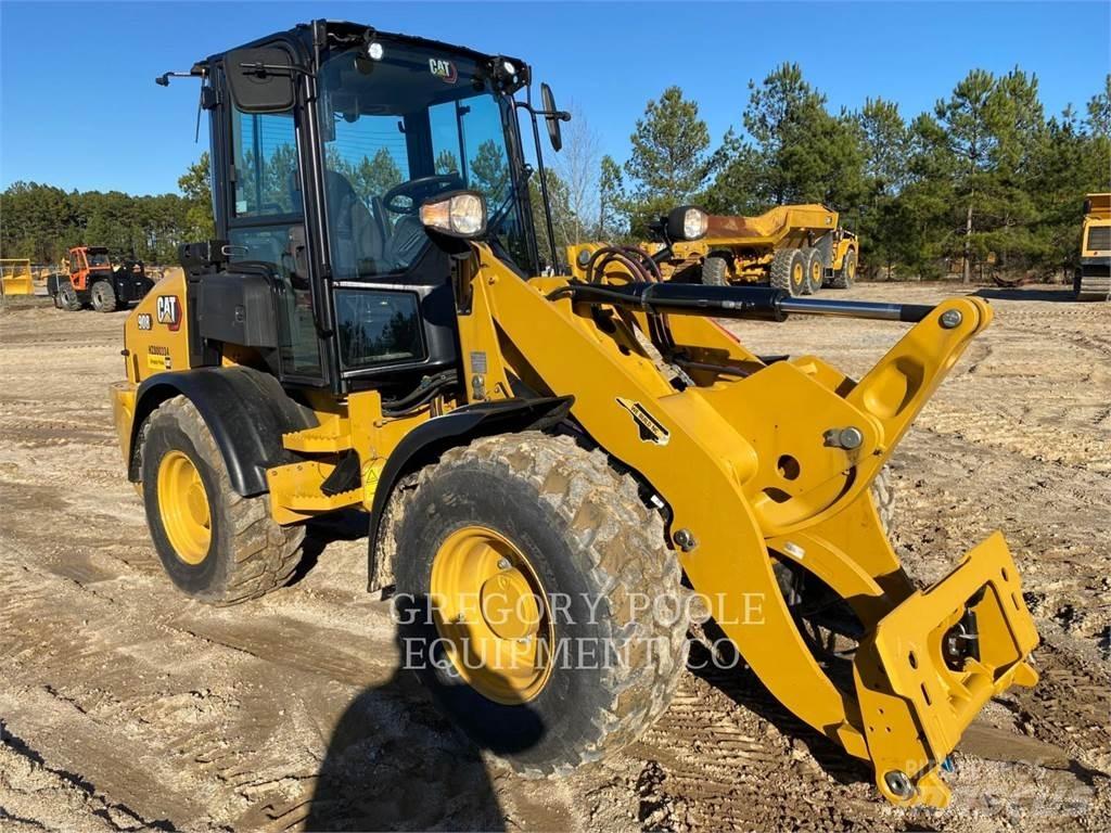 CAT 90814 Колесни товарачи