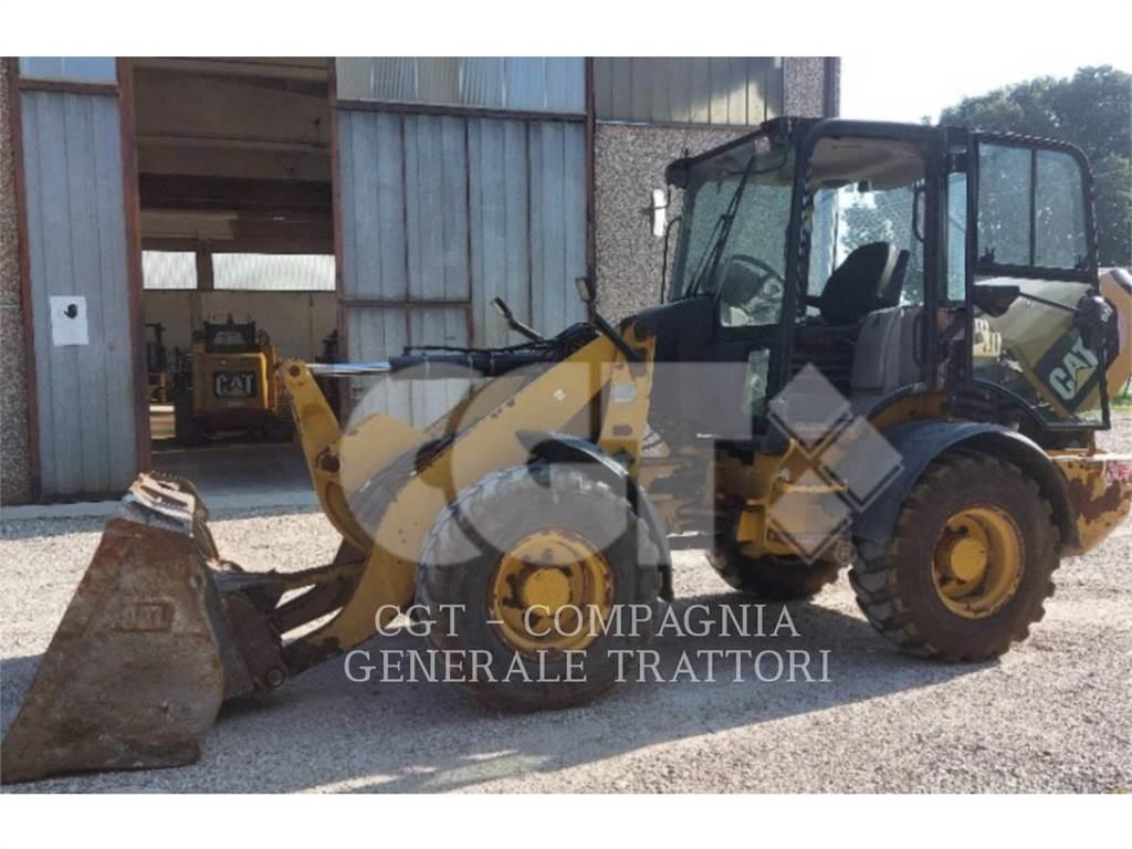 CAT 908H Колесни товарачи