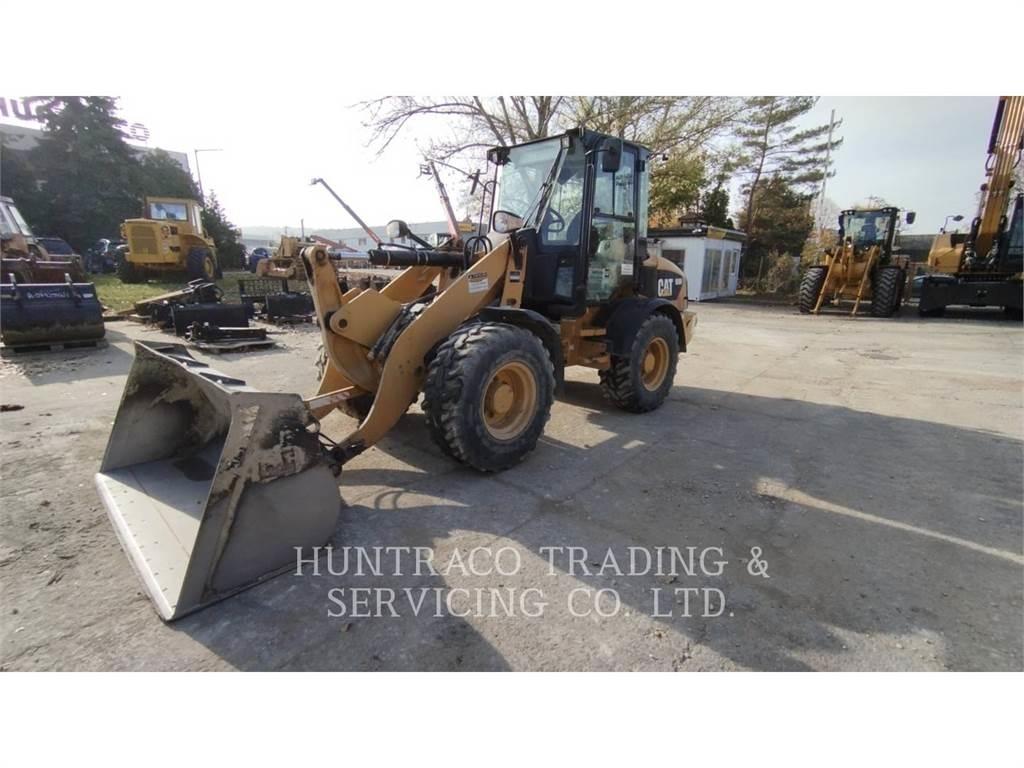 CAT 908H Колесни товарачи