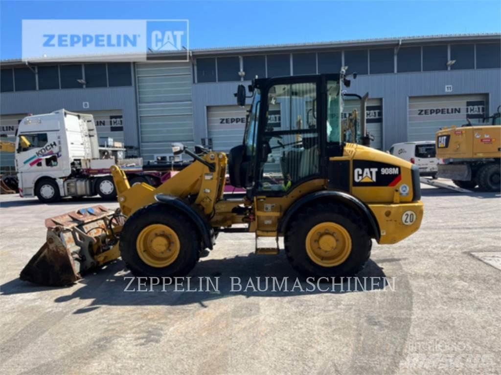 CAT 908M Колесни товарачи