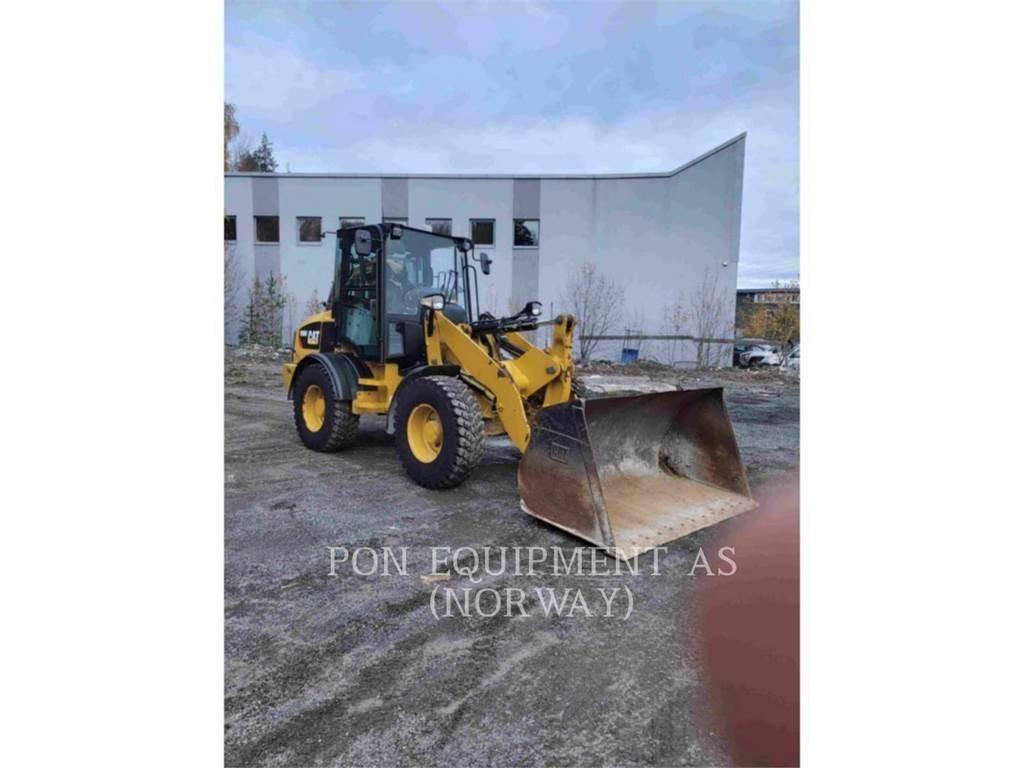 CAT 908M Колесни товарачи