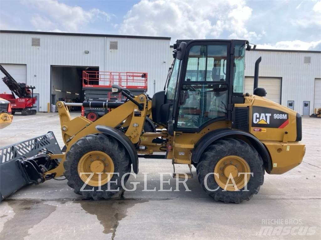 CAT 908M Колесни товарачи
