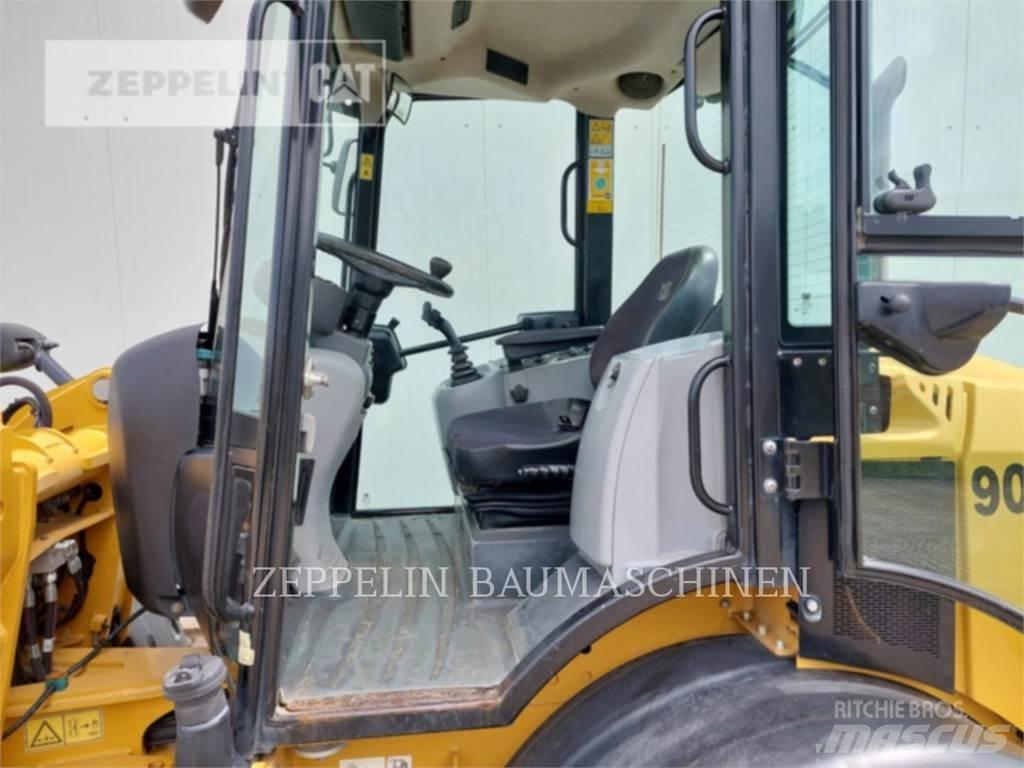 CAT 908M Колесни товарачи