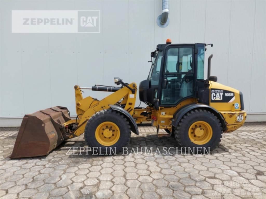 CAT 908M Колесни товарачи