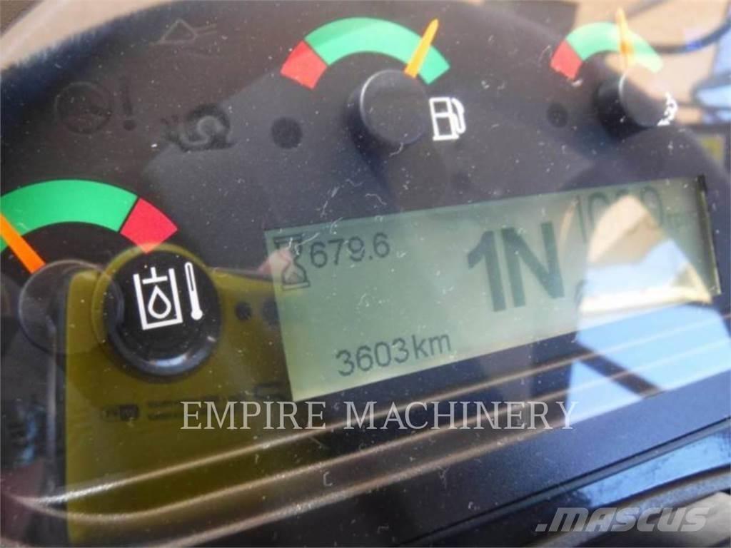 CAT 910M Колесни товарачи