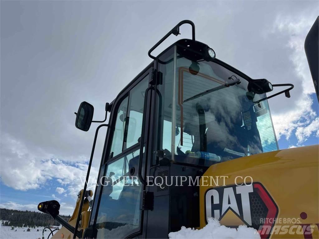 CAT 914 Колесни товарачи