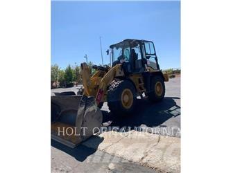CAT 914 Колесни товарачи