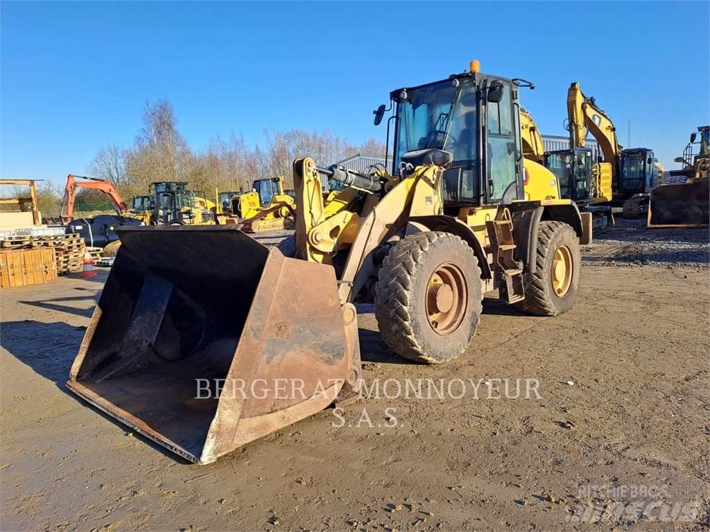 CAT 914 Колесни товарачи