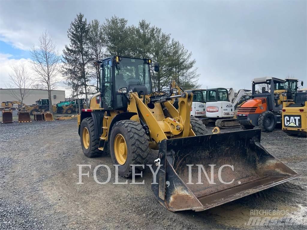 CAT 914M Колесни товарачи