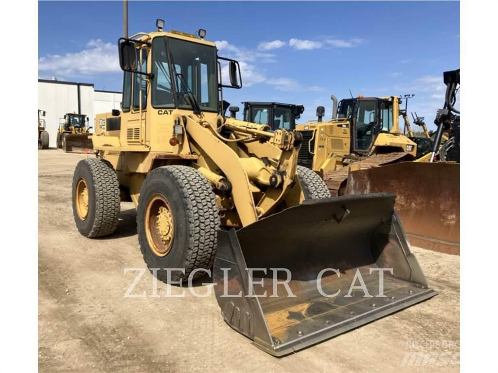 CAT 916 Колесни товарачи