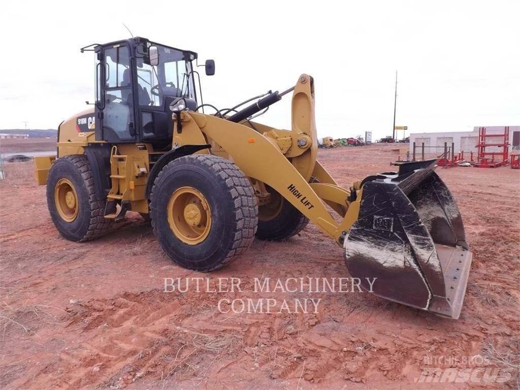 CAT 918M Колесни товарачи