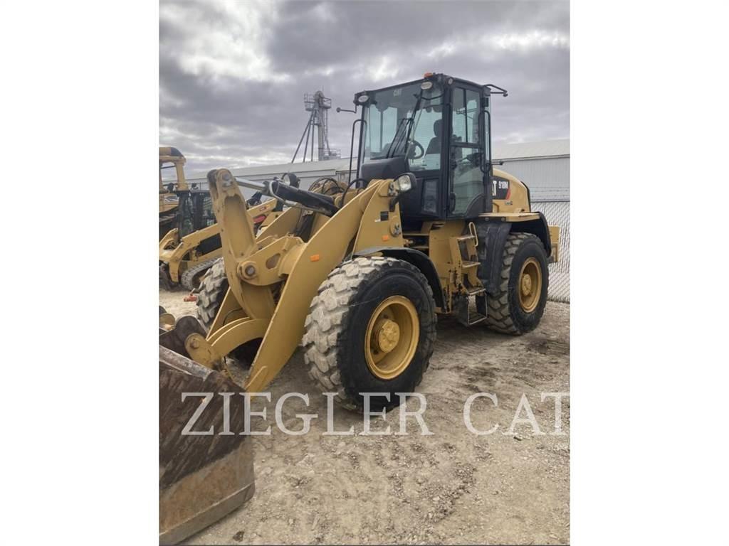 CAT 918M Колесни товарачи