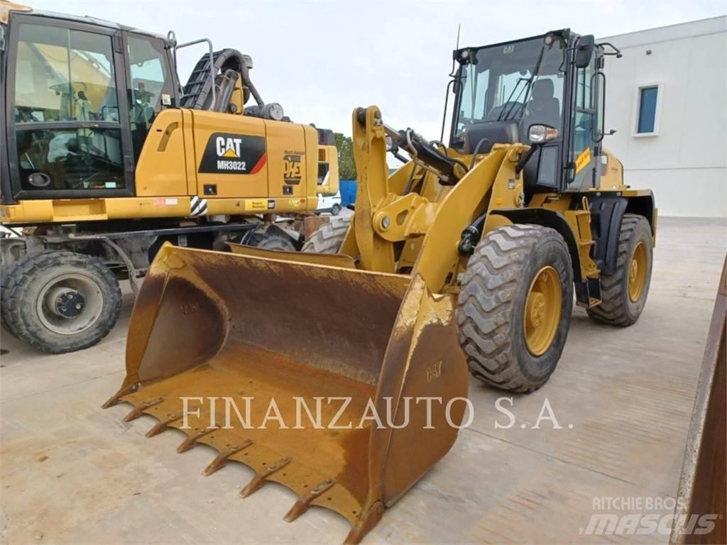 CAT 918M Колесни товарачи