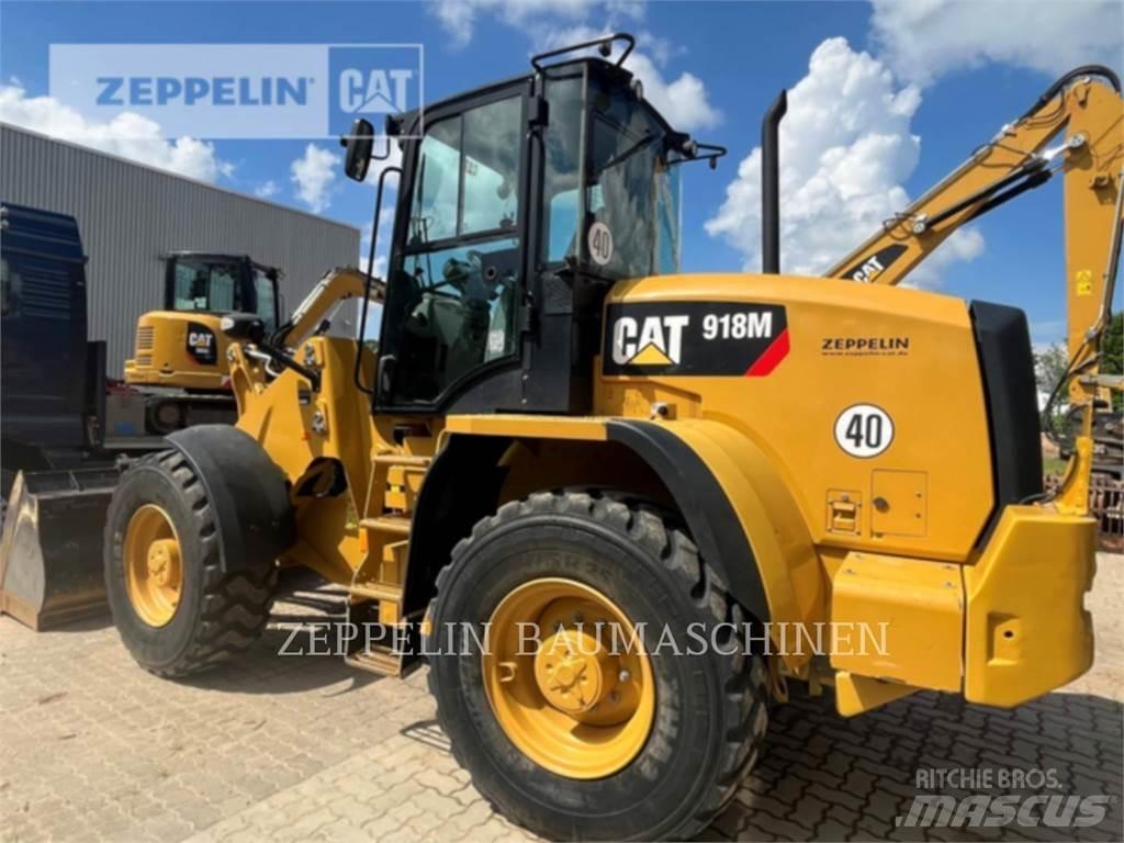 CAT 918M Колесни товарачи