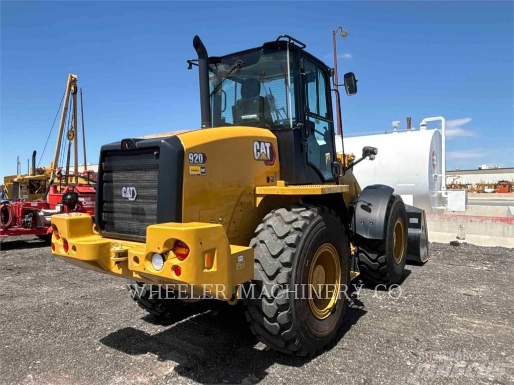 CAT 920 Колесни товарачи