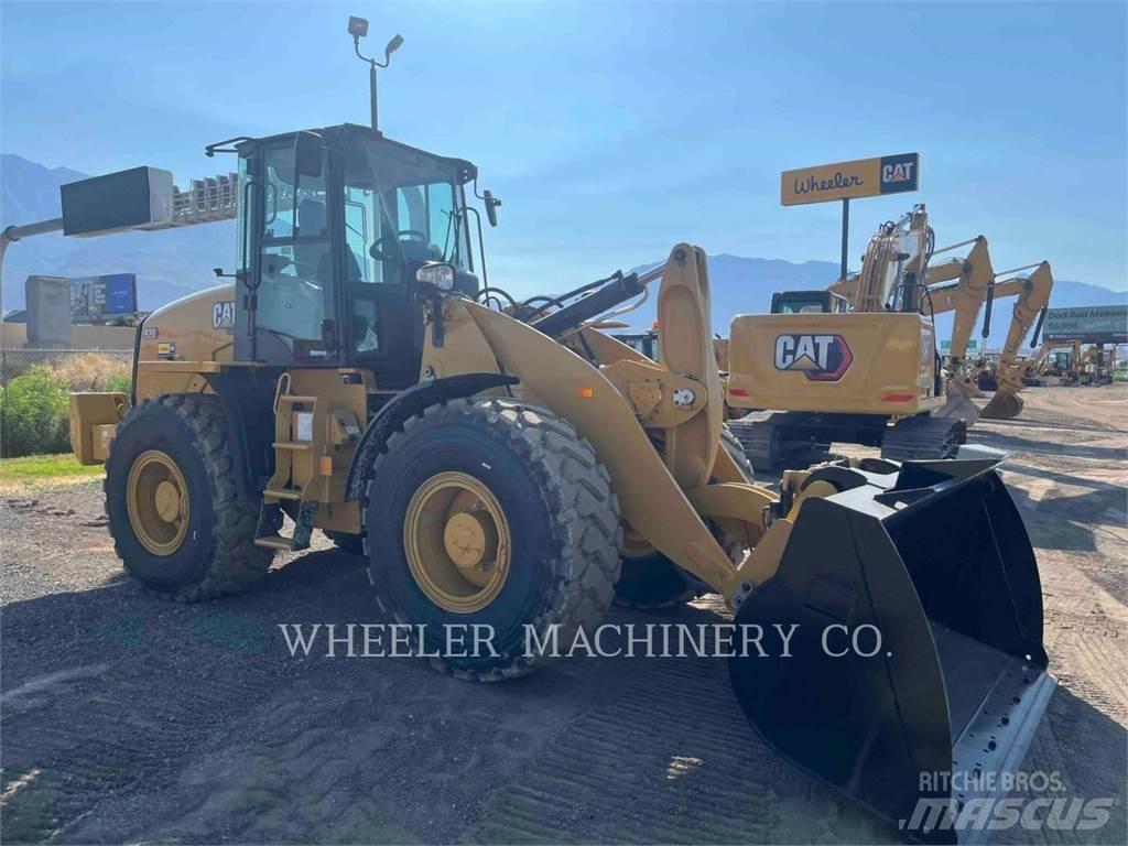 CAT 920 Колесни товарачи