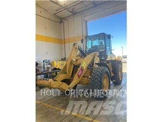 CAT 920 Колесни товарачи
