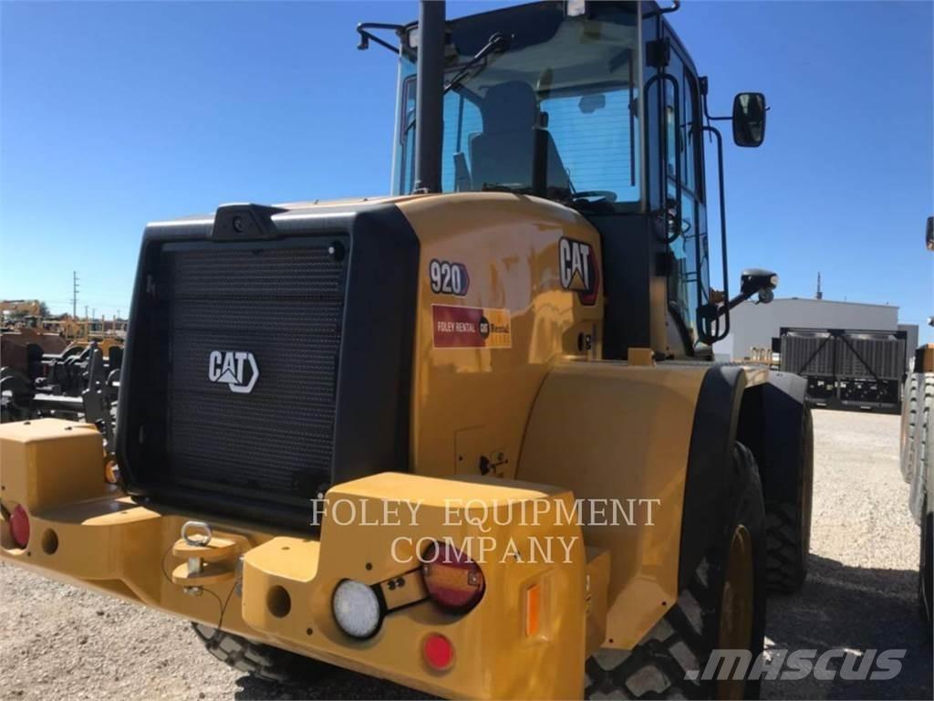 CAT 920-14 Колесни товарачи