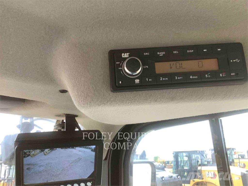 CAT 920-14 Колесни товарачи