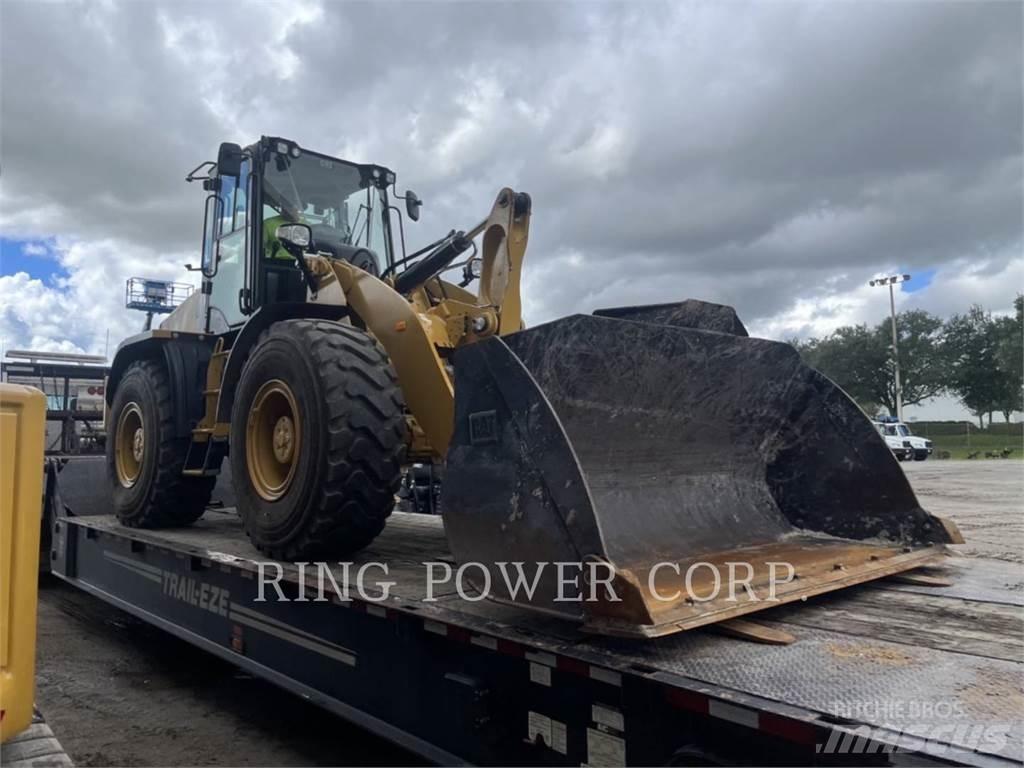 CAT 920FQC Колесни товарачи
