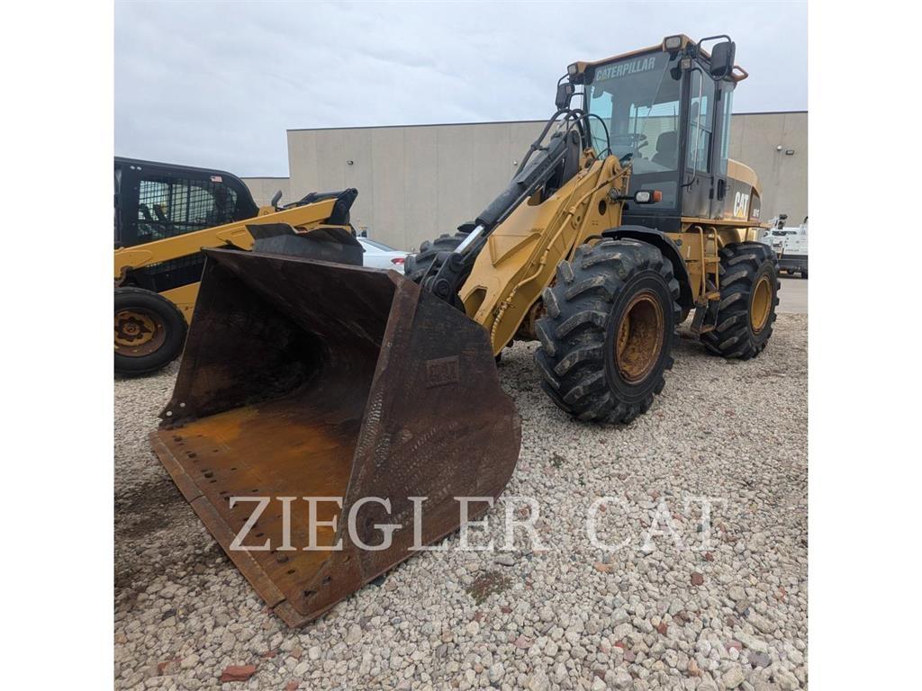 CAT 924G Колесни товарачи