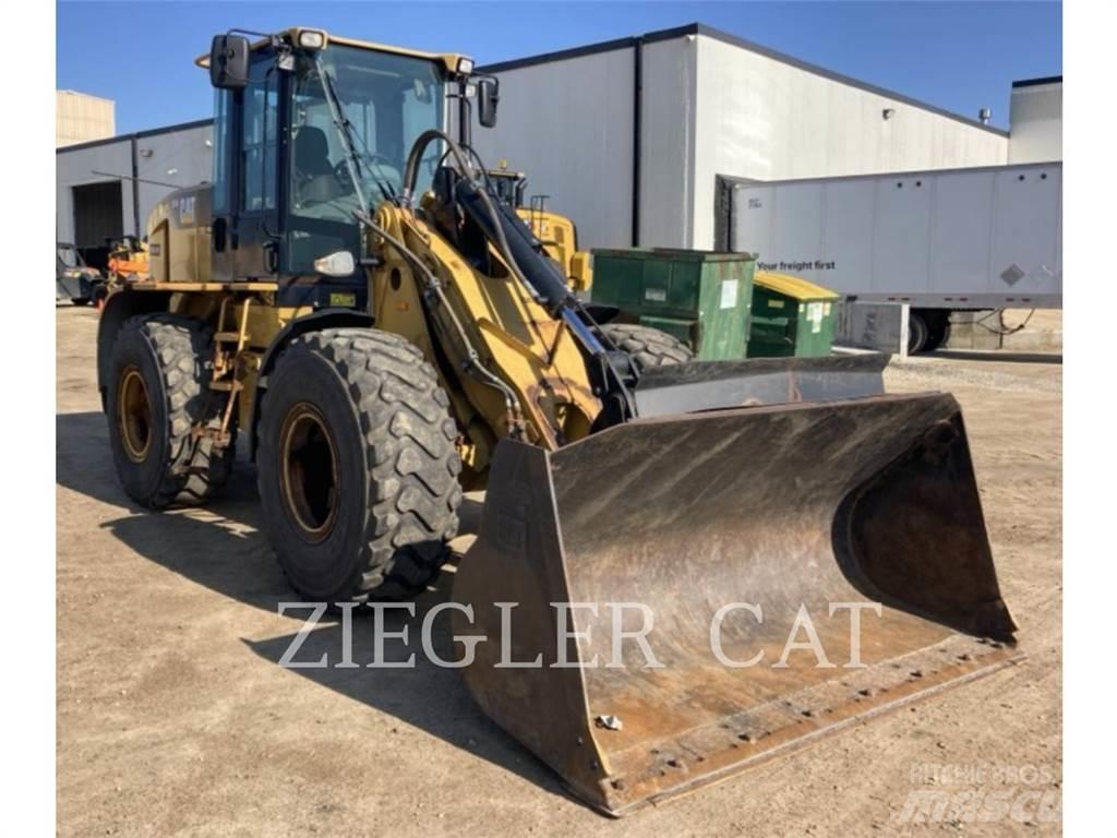 CAT 924H Колесни товарачи