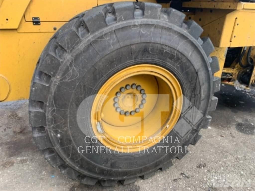CAT 924K Колесни товарачи