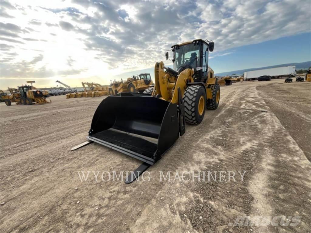CAT 926 Колесни товарачи