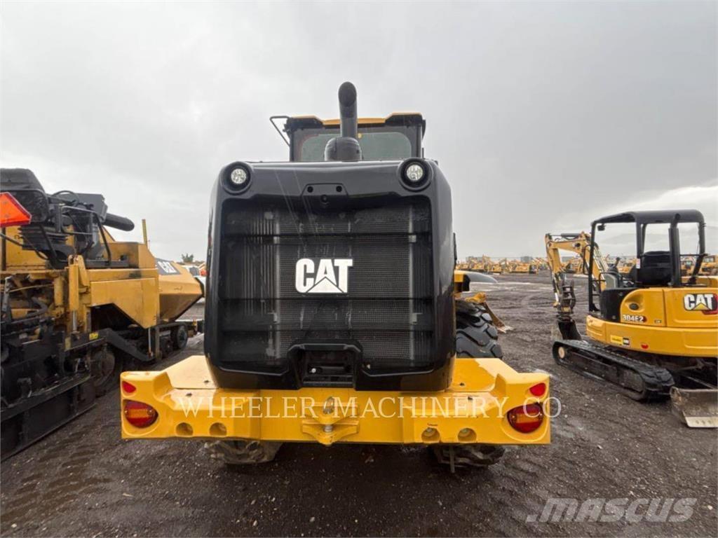CAT 926 QC Колесни товарачи