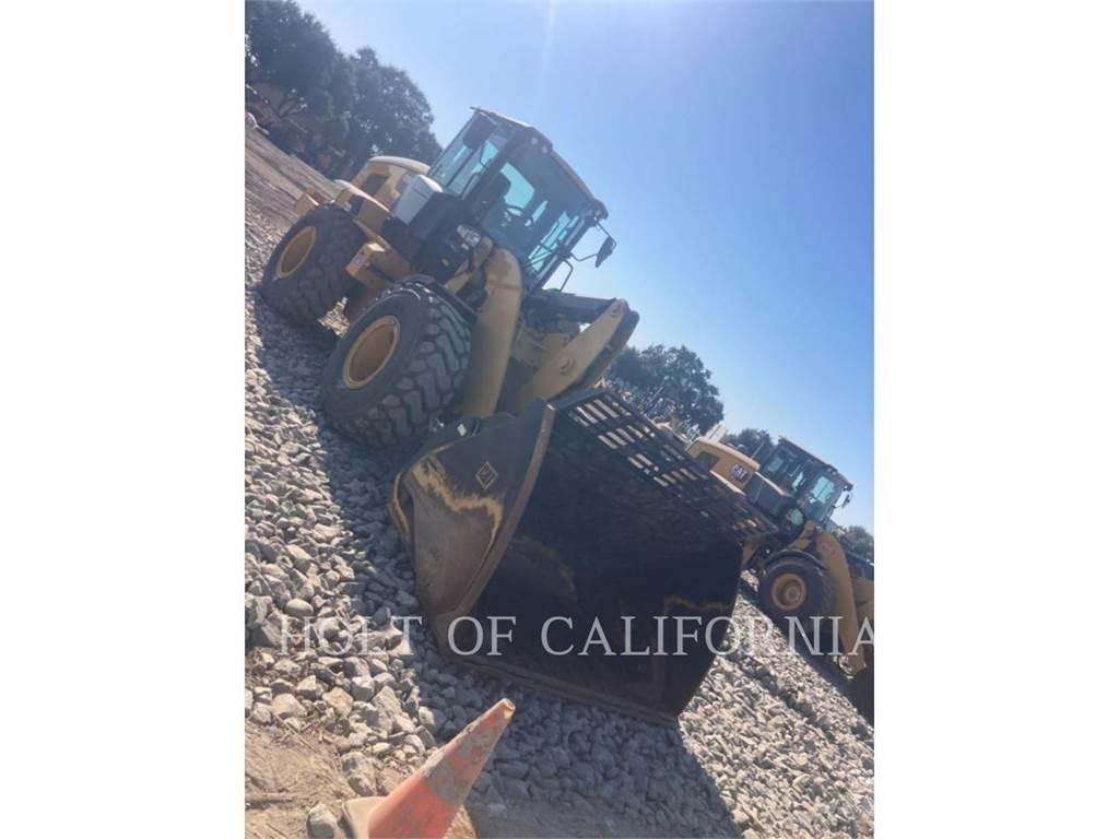 CAT 926M Колесни товарачи