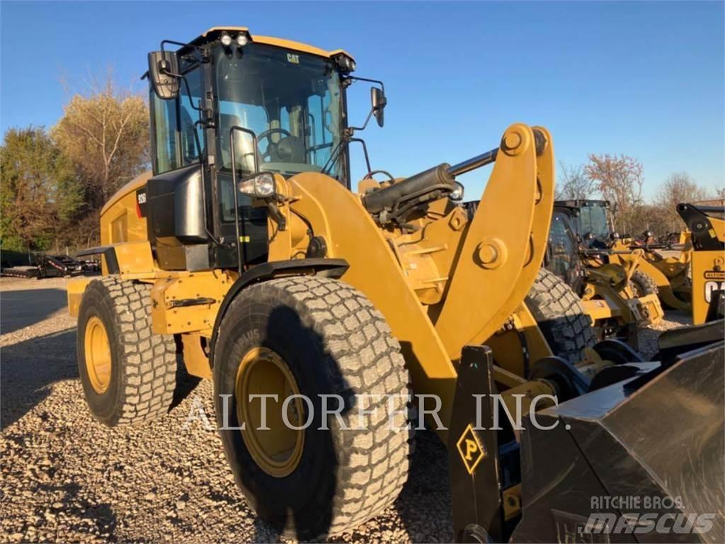 CAT 926M Колесни товарачи