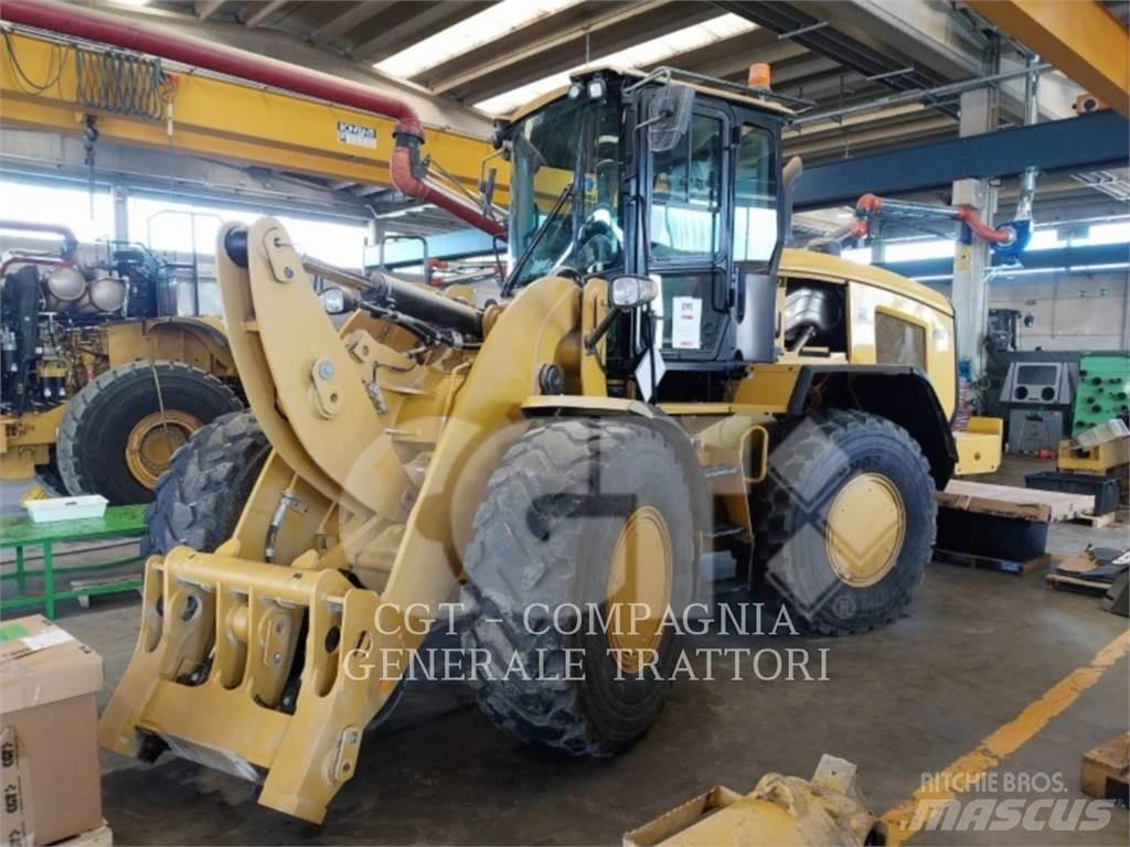 CAT 926M Колесни товарачи