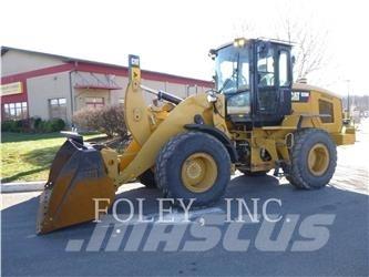 CAT 926M Колесни товарачи